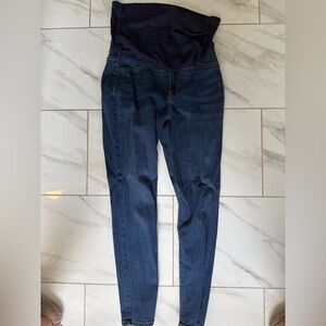 MATERNITY JEANS